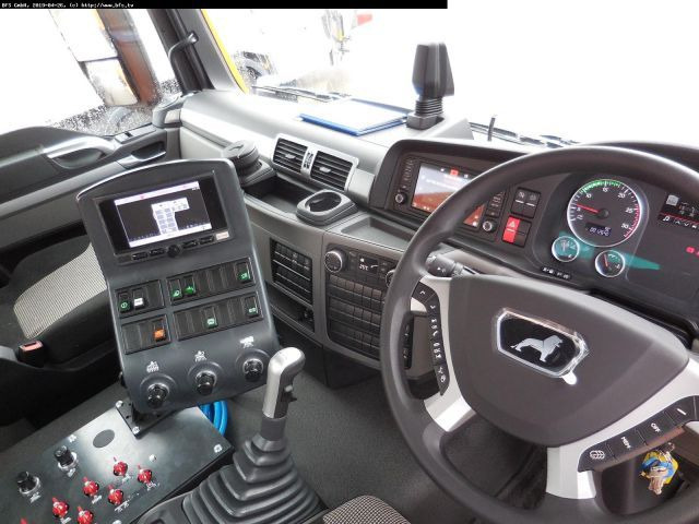 MAN TGS 18.420 4X2 BL Bucher OF 8000 TWIN beidseitig - Sopmaskin: bild 4 MAN TGS 18.420 4X2 BL Bucher OF 8000 TWIN beidseitig - Sopmaskin: bild 4