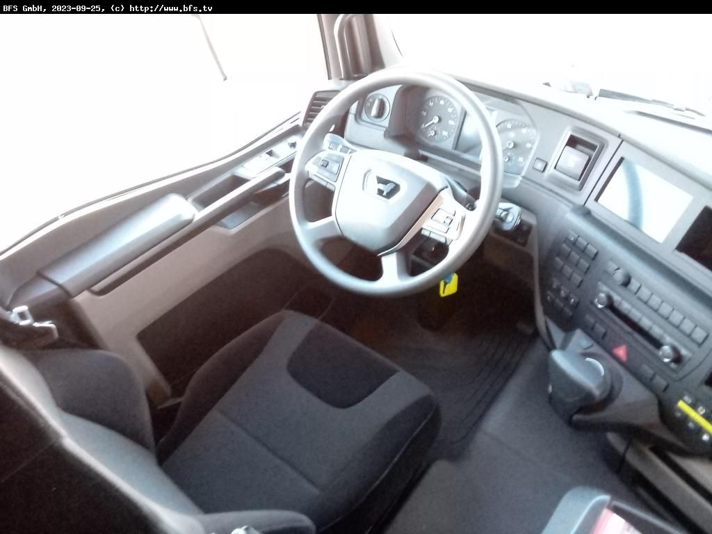 MAN TGS (TG3) 35.430 8x2-6 BL CH Plattform Aufbau mi - Bärgningsbil: bild 4 MAN TGS (TG3) 35.430 8x2-6 BL CH Plattform Aufbau mi - Bärgningsbil: bild 4