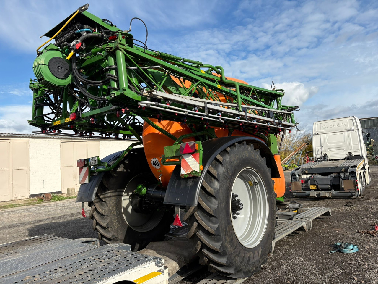 AMAZONE UX 6200 36m GPS - Bogserad spruta: bild 5 AMAZONE UX 6200 36m GPS - Bogserad spruta: bild 5