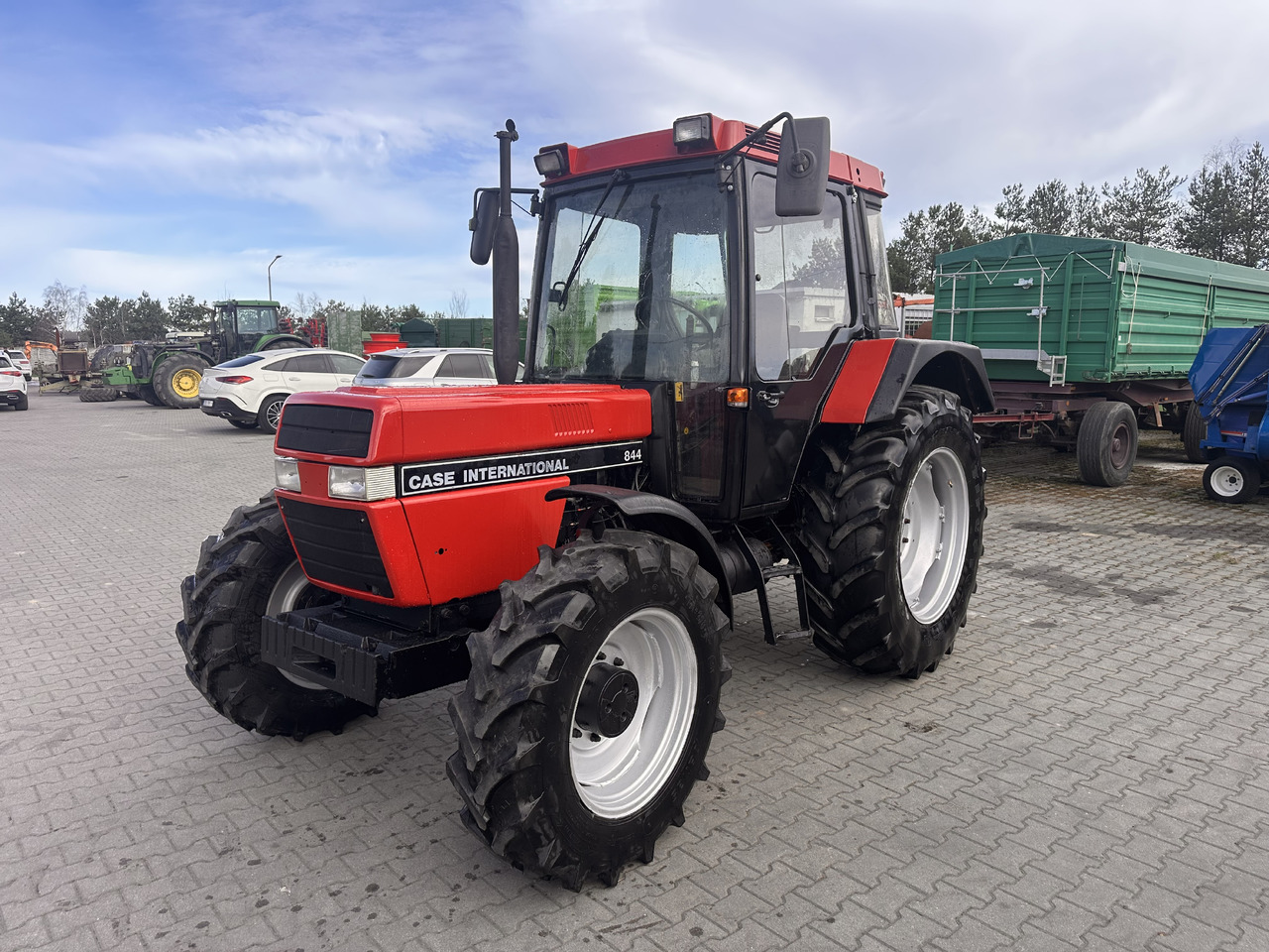 CASE IH 844 XL PLUS 40 km/h - Traktor: bild 1 CASE IH 844 XL PLUS 40 km/h - Traktor: bild 1