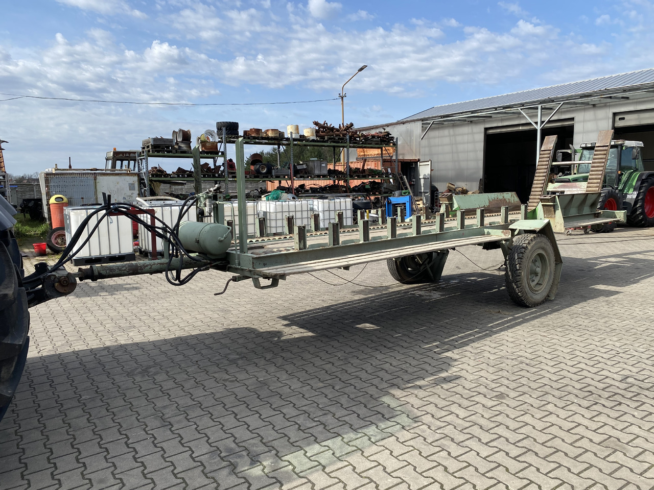 FORTSCHRITT HTS 30.04/1 Przyczepa do skrzyniopalet samowyladowcza - Traktorvagn: bild 1 FORTSCHRITT HTS 30.04/1 Przyczepa do skrzyniopalet samowyladowcza - Traktorvagn: bild 1