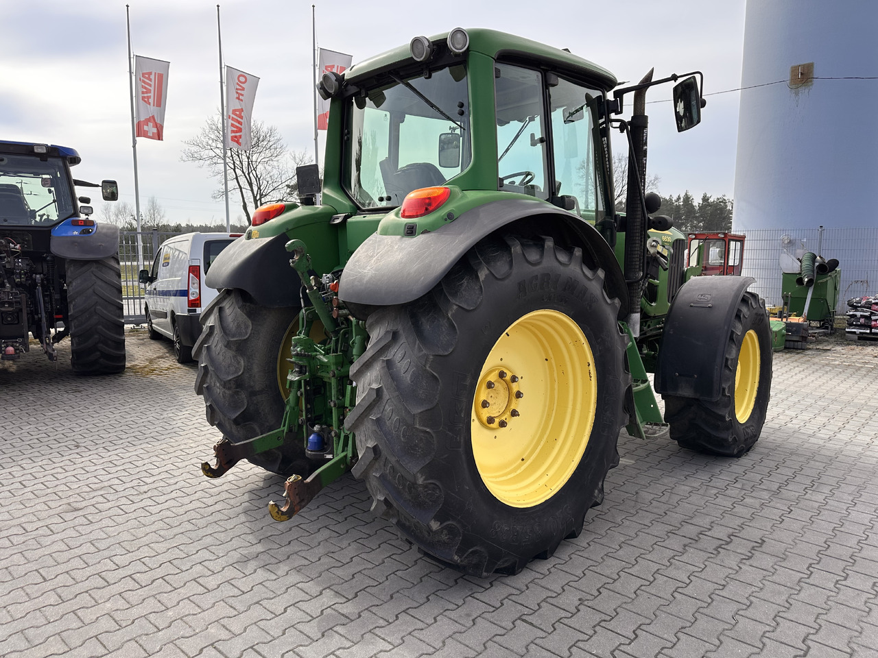 JOHN DEERE 6630 PREMIUM - Traktor: bild 4 JOHN DEERE 6630 PREMIUM - Traktor: bild 4