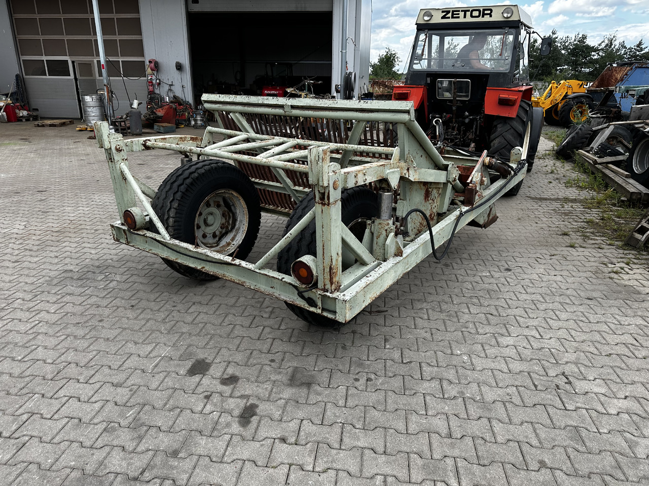 Zbieracz kamieni Fortschritt Steinsammler Steinsammelwagen - Maskin för jordbearbetning: bild 4 Zbieracz kamieni Fortschritt Steinsammler Steinsammelwagen - Maskin för jordbearbetning: bild 4