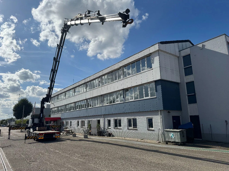 DAF CF 85.410 8X2 EURO 5 PALFINGER PK60002 + FLY JIB + REMOTE + TWISTLOCKS - Kranbil: bild 3 DAF CF 85.410 8X2 EURO 5 PALFINGER PK60002 + FLY JIB + REMOTE + TWISTLOCKS - Kranbil: bild 3