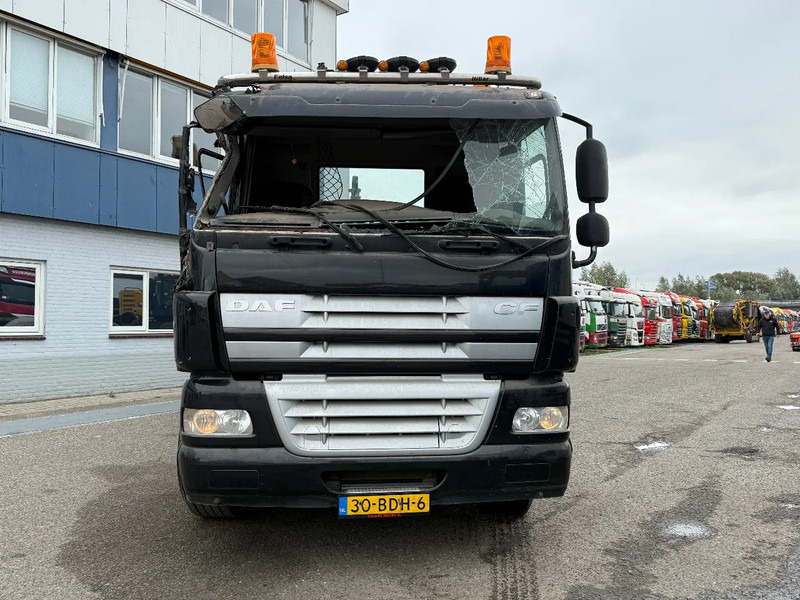 DAF CF 85.460 8X4 EURO 5 - FULL STEEL SUSP. - MANUAL GEAR - BIG AXLES + VDL HOOKLIFT - Lastväxlare lastbil: bild 2 DAF CF 85.460 8X4 EURO 5 - FULL STEEL SUSP. - MANUAL GEAR - BIG AXLES + VDL HOOKLIFT - Lastväxlare lastbil: bild 2