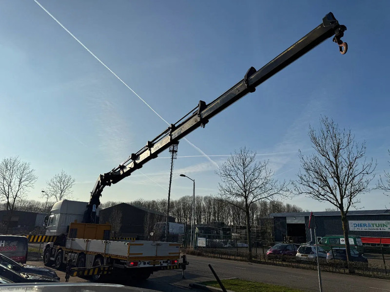 DAF XF 460 8X2 - EURO 6 + HIAB 855 EP-6 + REMOTE + STEERING AXLE - Flakbil, Kranbil: bild 4 DAF XF 460 8X2 - EURO 6 + HIAB 855 EP-6 + REMOTE + STEERING AXLE - Flakbil, Kranbil: bild 4