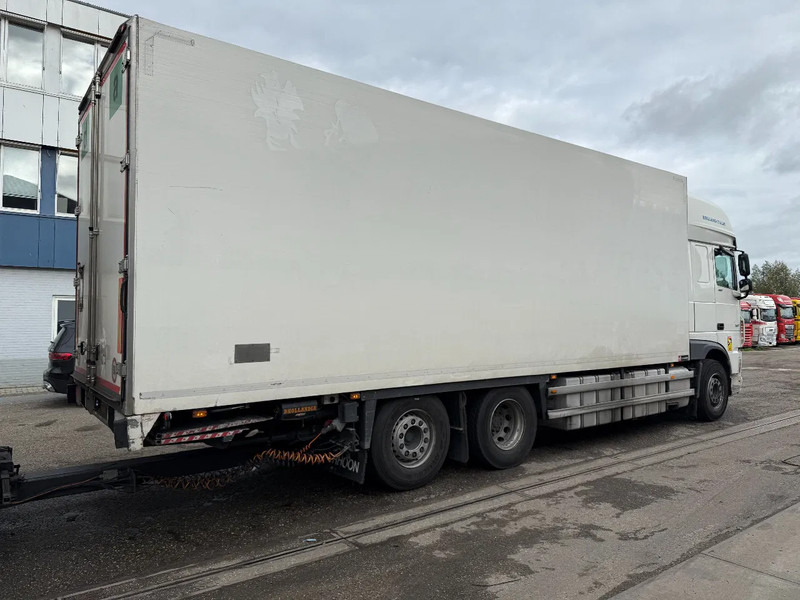DAF XF 480 6X2 + 2 AXLE HANGER + TRS COOLING + DHOLLANDIA LIFT (2x) - Kylbil lastbil: bild 4 DAF XF 480 6X2 + 2 AXLE HANGER + TRS COOLING + DHOLLANDIA LIFT (2x) - Kylbil lastbil: bild 4