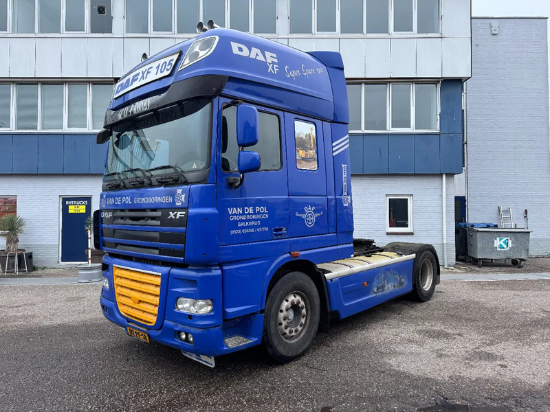 DAF XF 105.460 4X2 SKIRTS EURO 5 ONLY 770.446 KM HOLLAND TRUCK - Dragbil: bild 1 DAF XF 105.460 4X2 SKIRTS EURO 5 ONLY 770.446 KM HOLLAND TRUCK - Dragbil: bild 1