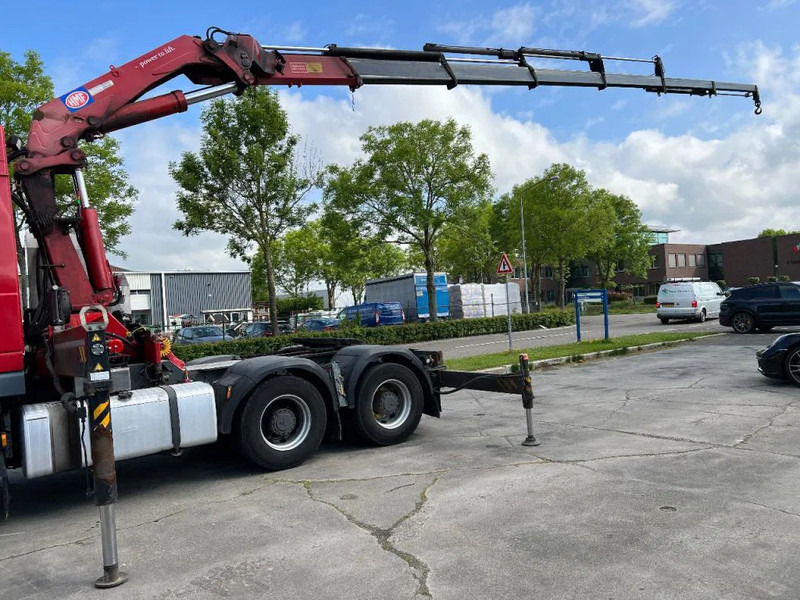 DAF XF 105.460 6X4 EURO 5 + HMF 4220 K6 + REMOTE CONTROL + RETARDER - Dragbil: bild 2 DAF XF 105.460 6X4 EURO 5 + HMF 4220 K6 + REMOTE CONTROL + RETARDER - Dragbil: bild 2