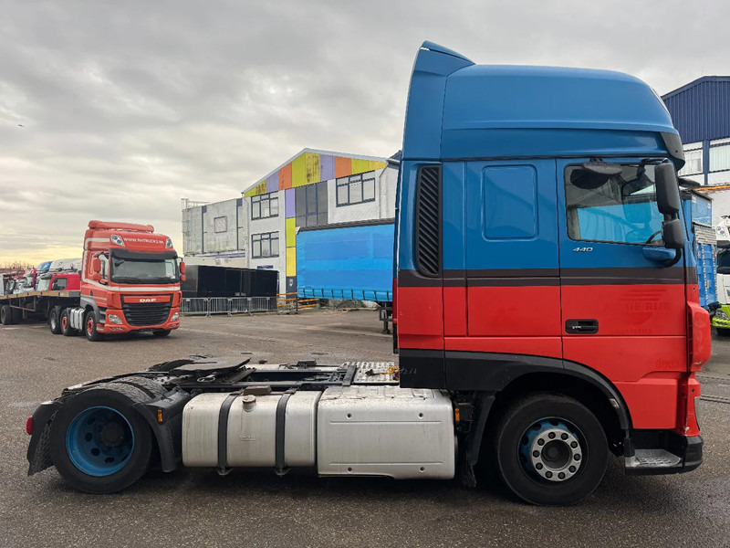 DAF XF 440 4X2 EURO 6 MEGA DOUBLE TANK - Dragbil: bild 4 DAF XF 440 4X2 EURO 6 MEGA DOUBLE TANK - Dragbil: bild 4