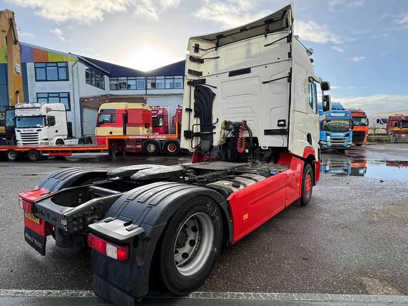 Renault T460 4X2 EURO 6 SKIRTS DOUBLE TANK - Dragbil: bild 4 Renault T460 4X2 EURO 6 SKIRTS DOUBLE TANK - Dragbil: bild 4