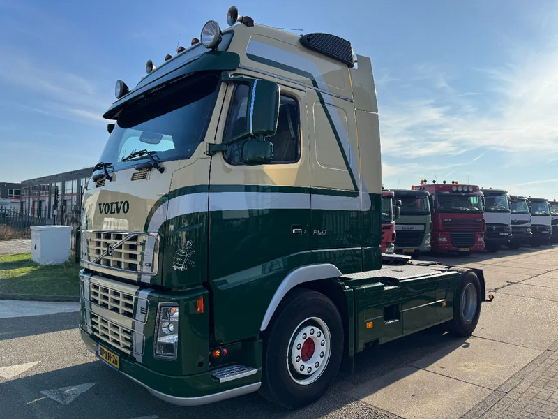 Volvo FH 16.550 4X2 - EURO 3 + FULL SPOILER + MANUAL GEAR - Dragbil: bild 1 Volvo FH 16.550 4X2 - EURO 3 + FULL SPOILER + MANUAL GEAR - Dragbil: bild 1
