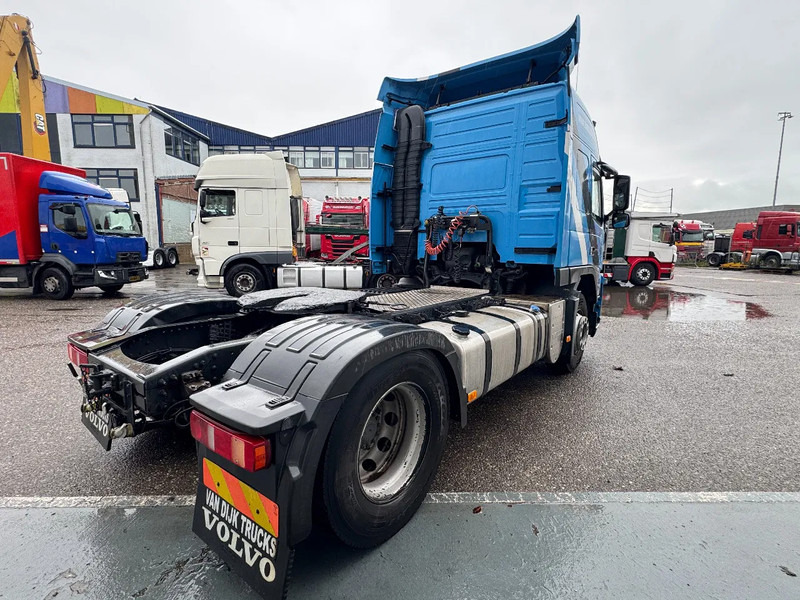 Volvo FM 330 4X2 EURO 5 ONLY 519.822 KM SPOILERS HOLLAND TRUCK - Dragbil: bild 4 Volvo FM 330 4X2 EURO 5 ONLY 519.822 KM SPOILERS HOLLAND TRUCK - Dragbil: bild 4