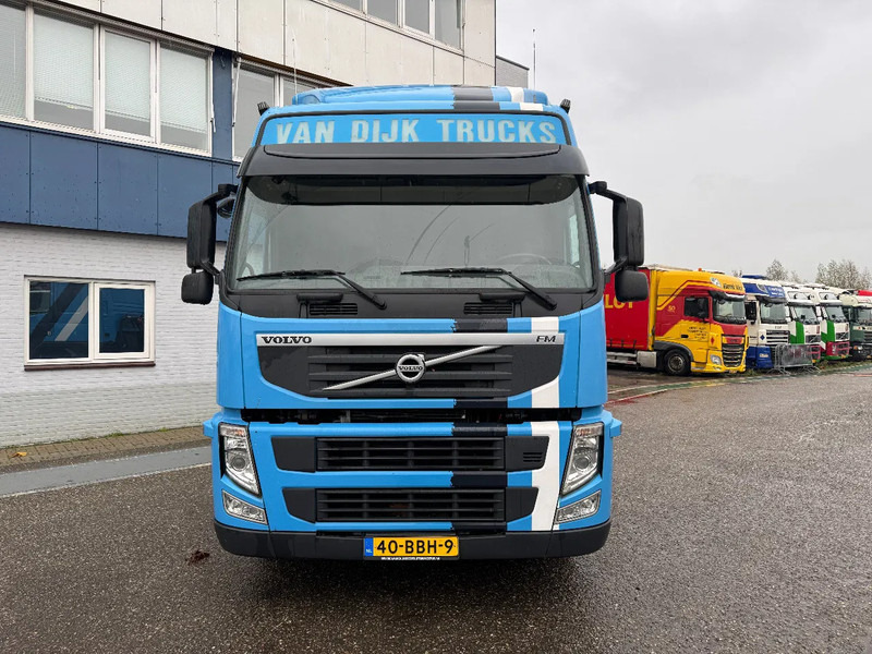 Volvo FM 330 4X2 EURO 5 ONLY 519.822 KM SPOILERS HOLLAND TRUCK - Dragbil: bild 2 Volvo FM 330 4X2 EURO 5 ONLY 519.822 KM SPOILERS HOLLAND TRUCK - Dragbil: bild 2