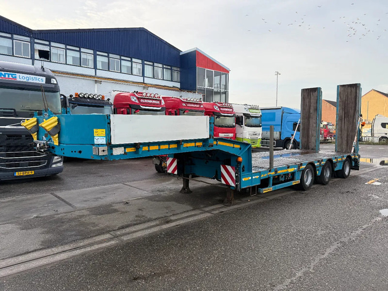 Faymonville F-S43-1AAF, 5 METER EXTENDABLE, LAST AXEL STEERING, FIRST LIFT AXLE - Låg lastare semitrailer: bild 4 Faymonville F-S43-1AAF, 5 METER EXTENDABLE, LAST AXEL STEERING, FIRST LIFT AXLE - Låg lastare semitrailer: bild 4