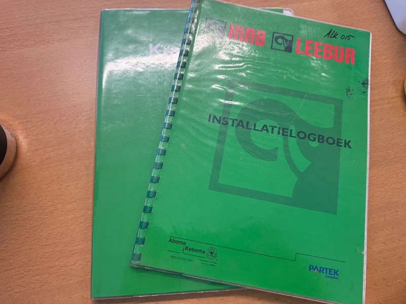 Hiab R330-F4 REMOTE CONTROLE AN STAMPS, HATZ MOTOR - Bom: bild 5 Hiab R330-F4 REMOTE CONTROLE AN STAMPS, HATZ MOTOR - Bom: bild 5