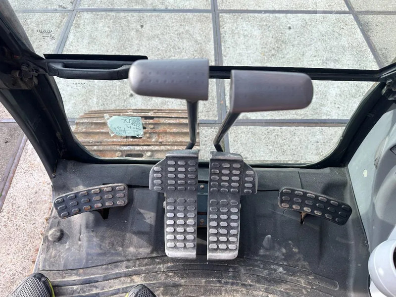 Hitachi ZX350LC-5B CE - Bandgrävare: bild 5 Hitachi ZX350LC-5B CE - Bandgrävare: bild 5