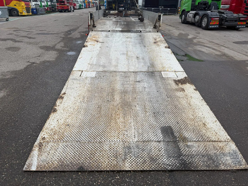 Kaiser S3802F33, DOUBLE HYDRAULIC RAMP - Låg lastare semitrailer: bild 5 Kaiser S3802F33, DOUBLE HYDRAULIC RAMP - Låg lastare semitrailer: bild 5