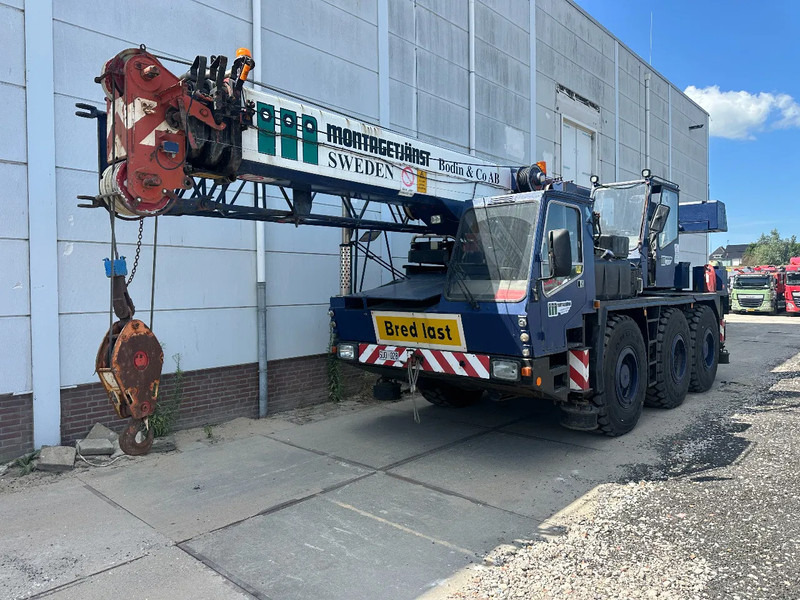 Krupp KMK3035, SWING AWAY BIFOLD JIB, NEW TYERS - Allterrängkran: bild 2 Krupp KMK3035, SWING AWAY BIFOLD JIB, NEW TYERS - Allterrängkran: bild 2