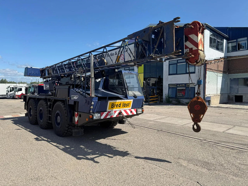 Krupp KMK3035, SWING AWAY BIFOLD JIB, NEW TYERS - Allterrängkran: bild 3 Krupp KMK3035, SWING AWAY BIFOLD JIB, NEW TYERS - Allterrängkran: bild 3