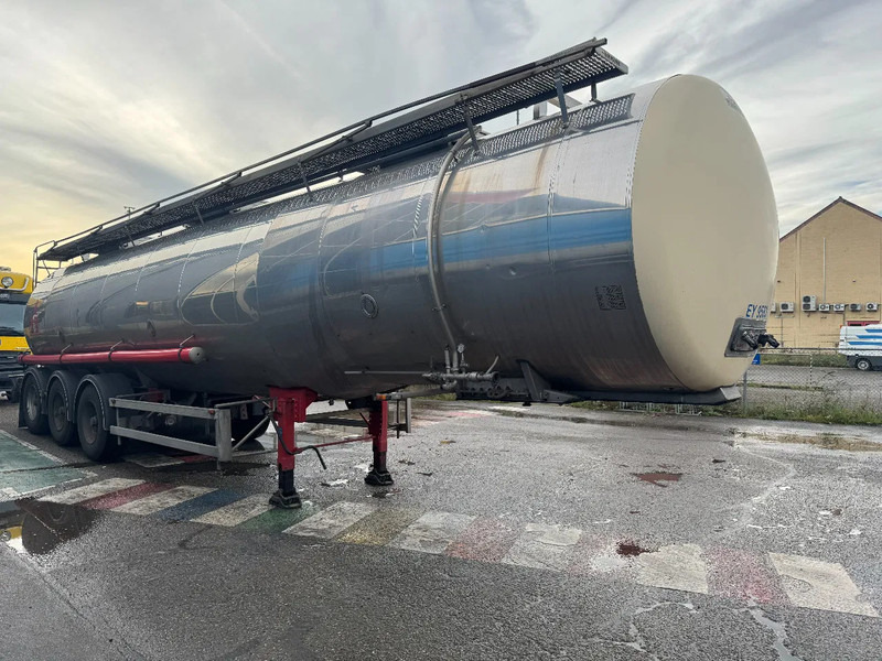 Magyar 3 COMPARTIMENTS BPW AXLES - Tanktrailer: bild 3 Magyar 3 COMPARTIMENTS BPW AXLES - Tanktrailer: bild 3