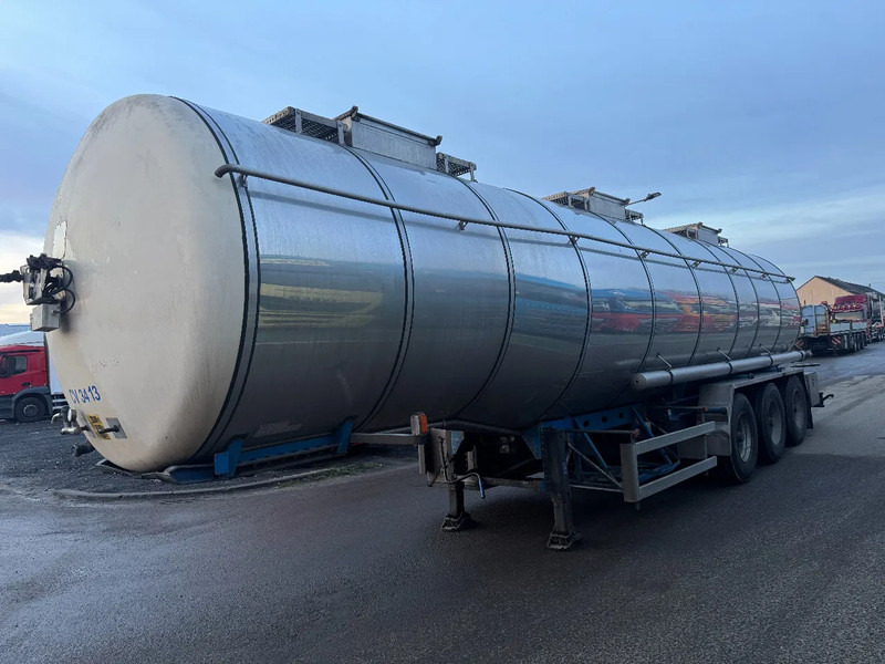 Magyar 34340 L + 3 COMPARTIMENTS 3X BPW AXLE - Tanktrailer: bild 1 Magyar 34340 L + 3 COMPARTIMENTS 3X BPW AXLE - Tanktrailer: bild 1