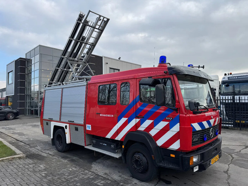 Mercedes-Benz 1117 - FULL EQUIPMENT INCLUDED FIRE TRUCK + LADDERLIFT + TÜV 12-2025 - Släck/ Räddningsvagn: bild 2 Mercedes-Benz 1117 - FULL EQUIPMENT INCLUDED FIRE TRUCK + LADDERLIFT + TÜV 12-2025 - Släck/ Räddningsvagn: bild 2