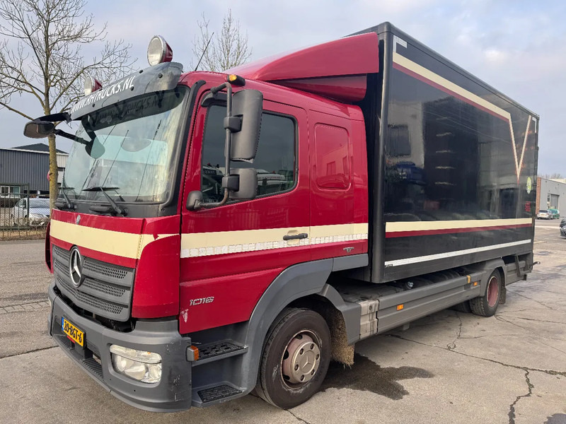Mercedes-Benz Atego 1016 4X2 - EURO 6 + DHOLLANDIA LIFT - Lastbil med skåp: bild 1 Mercedes-Benz Atego 1016 4X2 - EURO 6 + DHOLLANDIA LIFT - Lastbil med skåp: bild 1