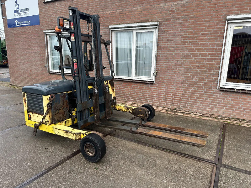 Moffett M4 25.3 2,5 TON SIDESHIFT DIESEL MEENEEMHEFTRUCK - Påhängstruck: bild 5 Moffett M4 25.3 2,5 TON SIDESHIFT DIESEL MEENEEMHEFTRUCK - Påhängstruck: bild 5