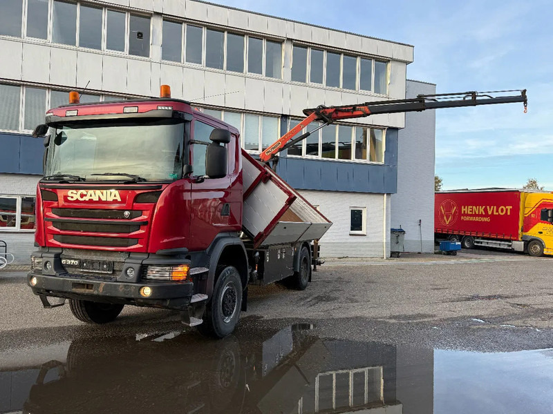 Scania G370 4X4 EURO 6 + 3-SIDE TIPPER + PALFINGER PK9002 + REMOTE - Kranbil: bild 1 Scania G370 4X4 EURO 6 + 3-SIDE TIPPER + PALFINGER PK9002 + REMOTE - Kranbil: bild 1