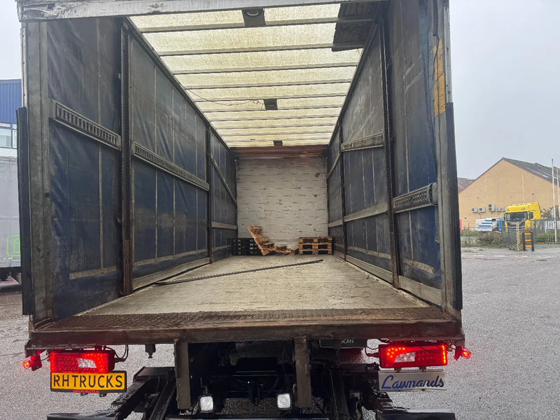 Scania P230 4X2 MANUAL + ZEPRO 2500 KG LIFT + REMOTE CONTROL - Kapellbil: bild 5 Scania P230 4X2 MANUAL + ZEPRO 2500 KG LIFT + REMOTE CONTROL - Kapellbil: bild 5