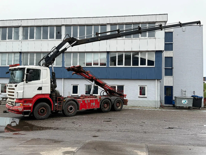 Scania R500 V8 8X4 + HIAB 220-5 + REMOTE + CABLELIFT - FULL STEEL SUSP. MANUAL GEAR. BIG AXLES - Lastbil med kabelsystem, Kranbil: bild 2 Scania R500 V8 8X4 + HIAB 220-5 + REMOTE + CABLELIFT - FULL STEEL SUSP. MANUAL GEAR. BIG AXLES - Lastbil med kabelsystem, Kranbil: bild 2
