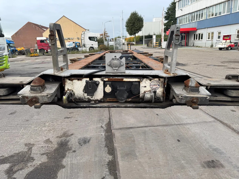 Schmitz Cargobull GOTHA SCF 24 SAF AXLE DISC BRAKES EXTENDABLE - Containerbil/ Växelflak semitrailer: bild 2 Schmitz Cargobull GOTHA SCF 24 SAF AXLE DISC BRAKES EXTENDABLE - Containerbil/ Växelflak semitrailer: bild 2