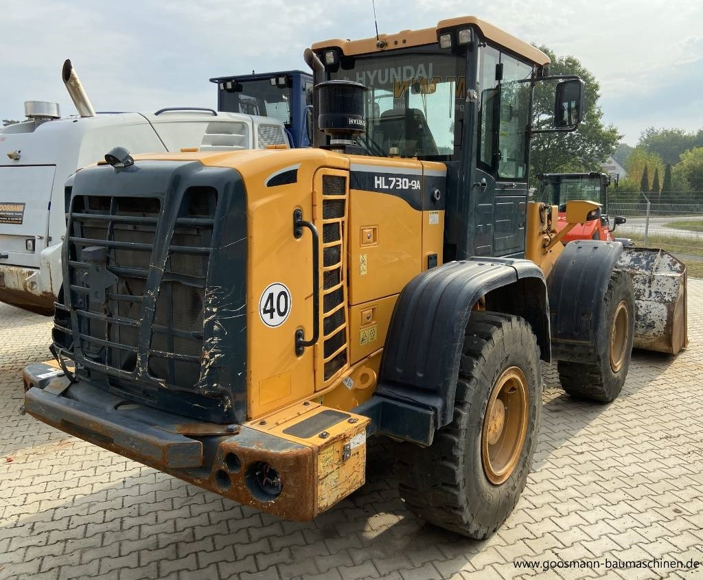 HYUNDAI HL 730-9A - Hjullastare: bild 4 HYUNDAI HL 730-9A - Hjullastare: bild 4