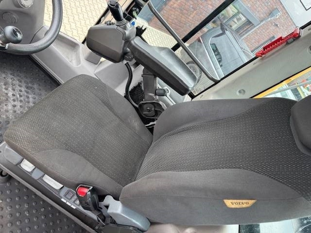 Hjullastare Volvo L 180 H: bild 15