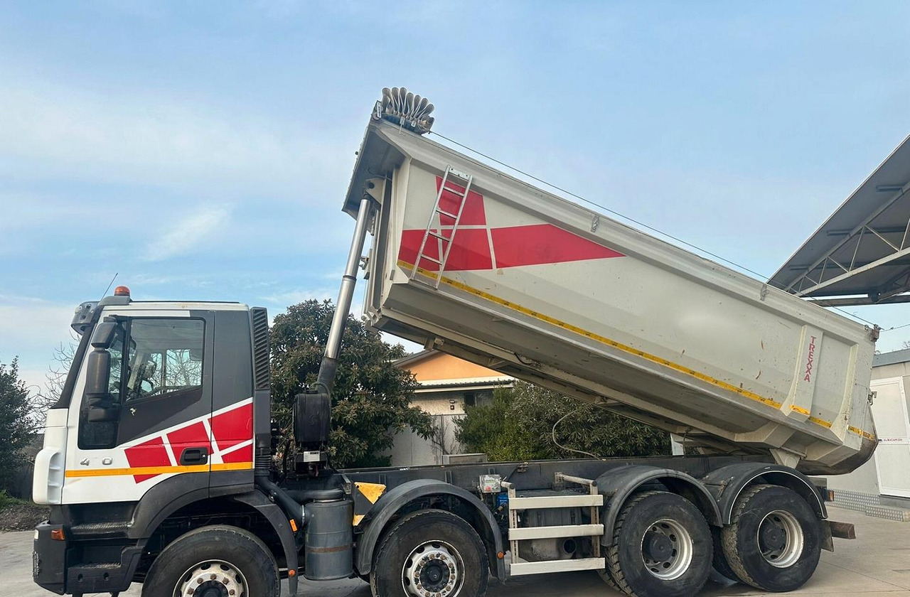 Tippbil lastbil Iveco Trakker 450 euro 5: bild 10