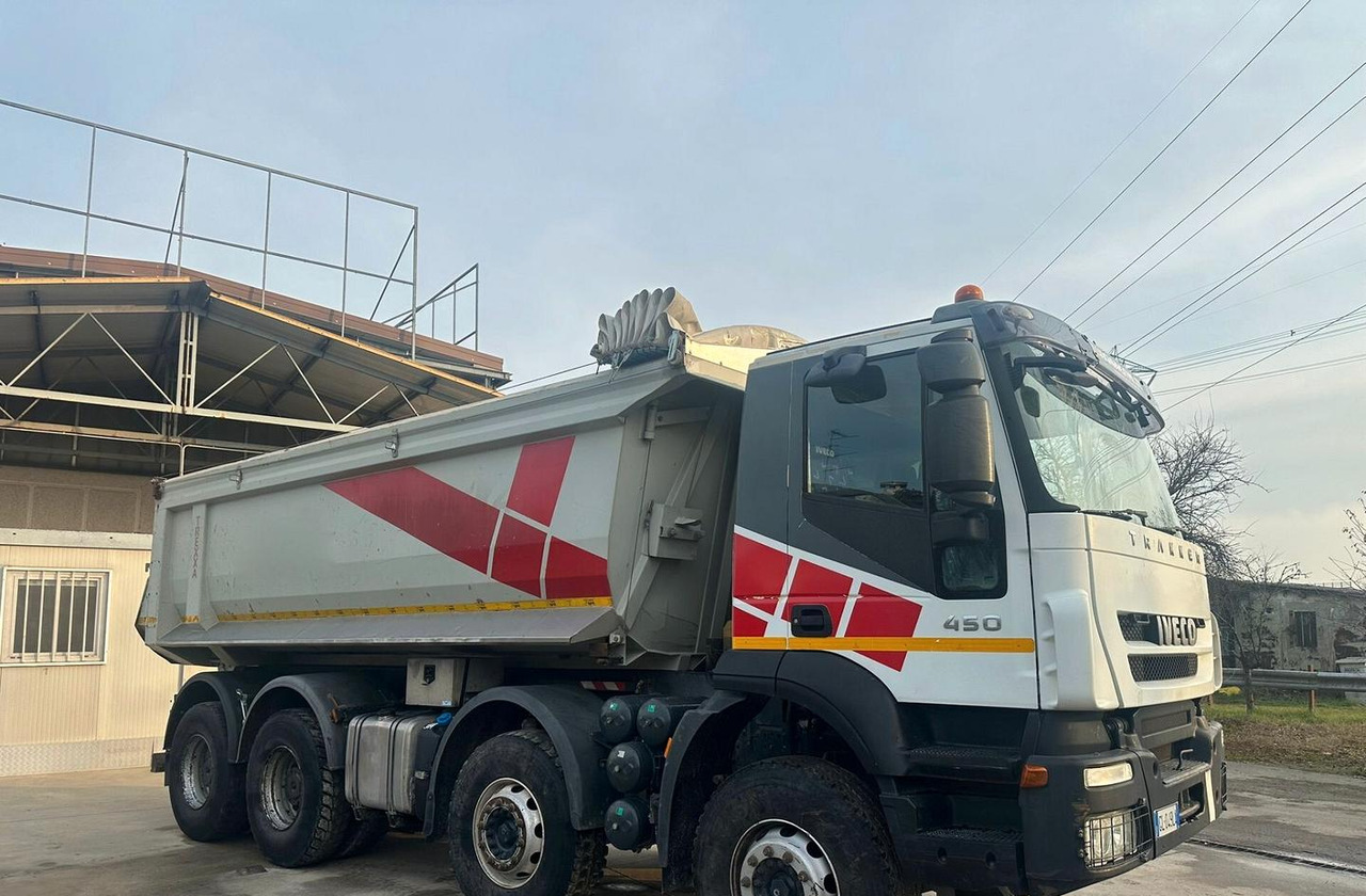 Iveco Trakker 450 euro 5 - Tippbil lastbil: bild 3 Iveco Trakker 450 euro 5 - Tippbil lastbil: bild 3