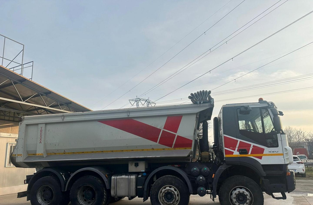 Iveco Trakker 450 euro 5 - Tippbil lastbil: bild 2 Iveco Trakker 450 euro 5 - Tippbil lastbil: bild 2