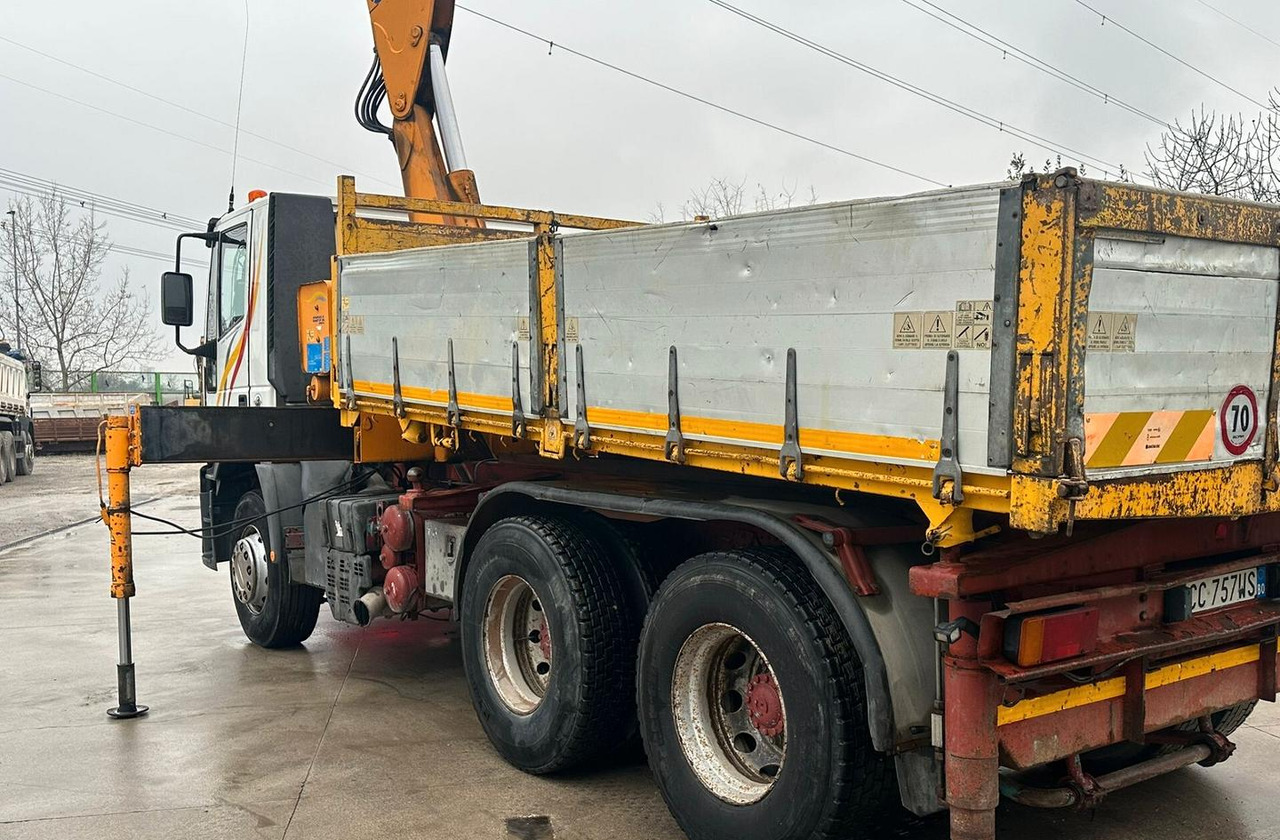 Motrice Iveco eurotech con la grù - Tippbil lastbil, Kranbil: bild 3 Motrice Iveco eurotech con la grù - Tippbil lastbil, Kranbil: bild 3