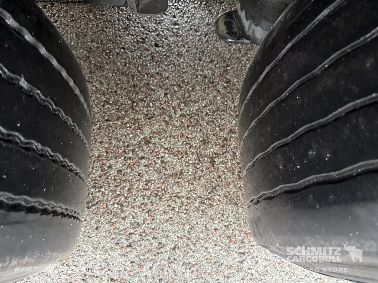 SCHMITZ Curtainsider Standard - Kapelltrailer: bild 3 SCHMITZ Curtainsider Standard - Kapelltrailer: bild 3