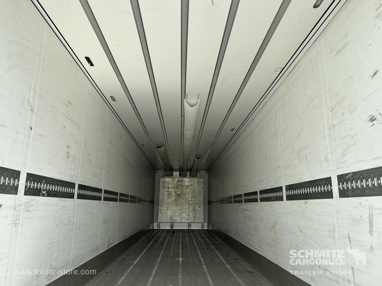 SCHMITZ Reefer Standard - Isotermiska semitrailer: bild 4 SCHMITZ Reefer Standard - Isotermiska semitrailer: bild 4