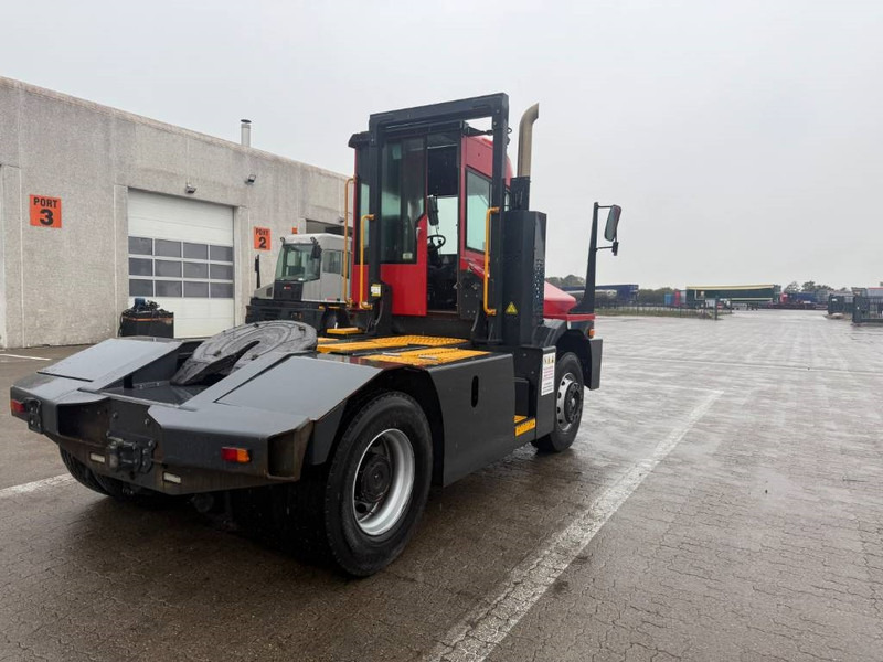 Kalmar Terminal tractor / Terminal-Zugmaschine / - Dragbil: bild 3 Kalmar Terminal tractor / Terminal-Zugmaschine / - Dragbil: bild 3