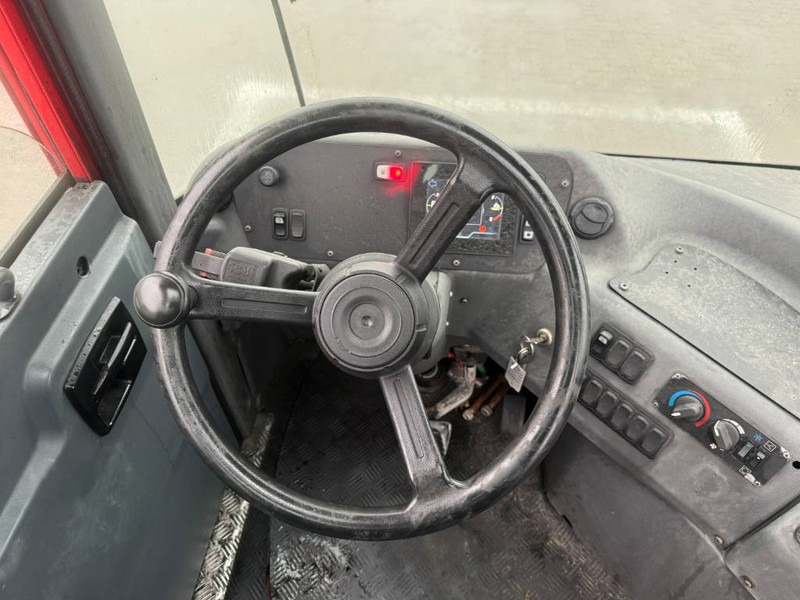 Dragbil Kalmar Terminal tractor / Terminal-Zugmaschine /: bild 13 Dragbil Kalmar Terminal tractor / Terminal-Zugmaschine /: bild 13