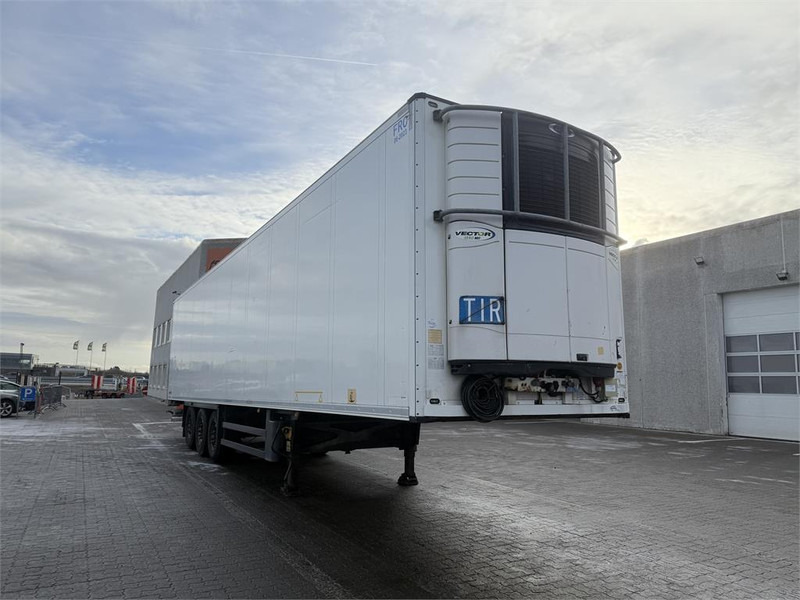 Schmitz Cargobull 33 pl. Dobbelt compartment - Kyl/ Frys semitrailer: bild 3 Schmitz Cargobull 33 pl. Dobbelt compartment - Kyl/ Frys semitrailer: bild 3