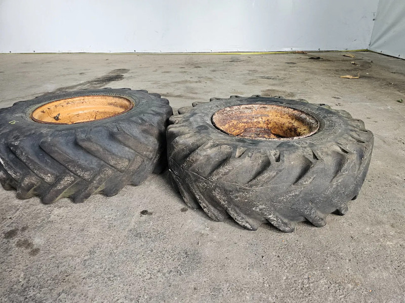 Continental 11.5/80-15.3 - Däck för Lastbil: bild 4 Continental 11.5/80-15.3 - Däck för Lastbil: bild 4