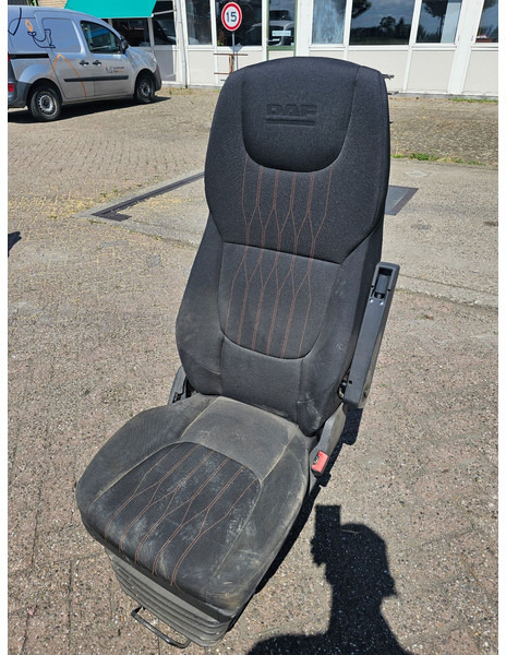 DAF LF 2020 - Bijrijderstoel - Säte för Lastbil: bild 1 DAF LF 2020 - Bijrijderstoel - Säte för Lastbil: bild 1