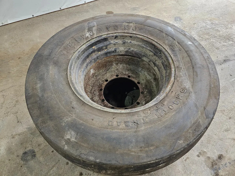 Firestone 16.9-30 - Däck för Lastbil: bild 5 Firestone 16.9-30 - Däck för Lastbil: bild 5