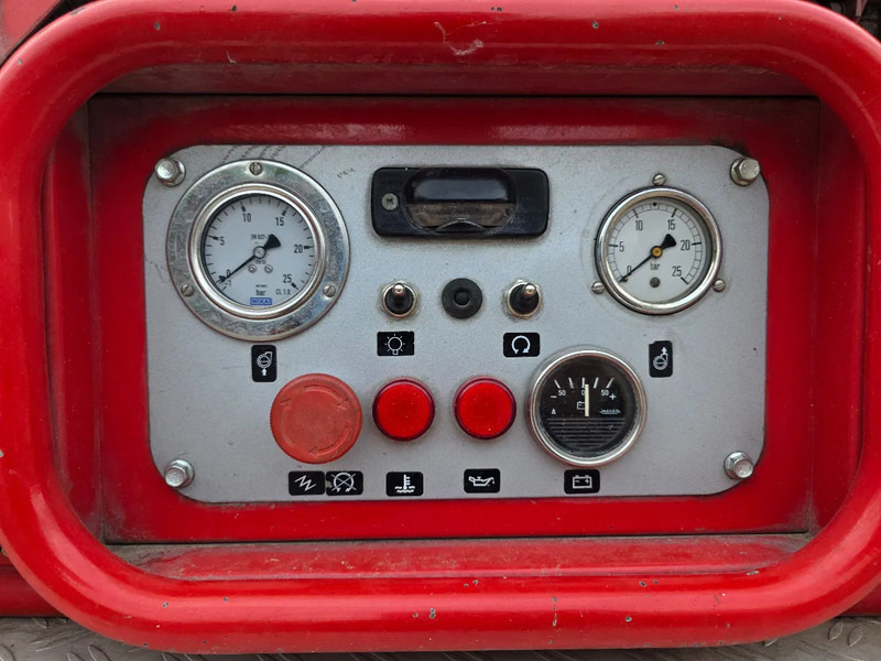 Släck/ Räddningsvagn Renault Midliner 210 M210 - 40BCA230: bild 17 Släck/ Räddningsvagn Renault Midliner 210 M210 - 40BCA230: bild 17