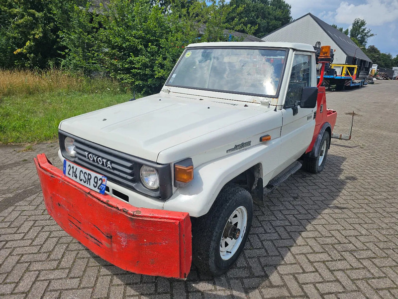 Toyota Land Cruiser LB71MOD - SUV: bild 1 Toyota Land Cruiser LB71MOD - SUV: bild 1