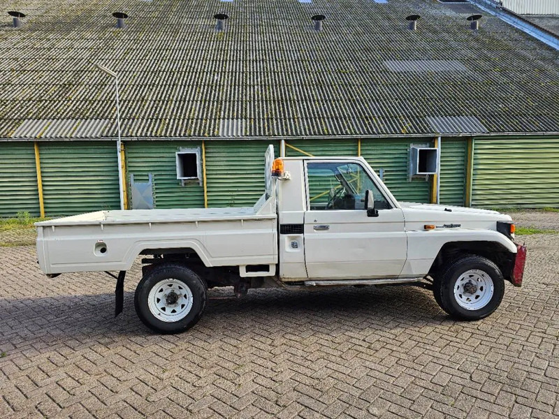 Toyota Land Cruiser LB71MOD - Pickup: bild 4 Toyota Land Cruiser LB71MOD - Pickup: bild 4